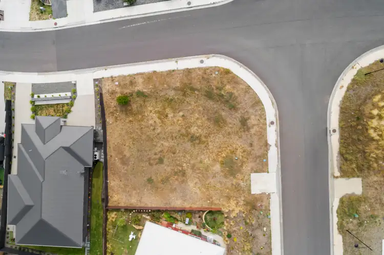 20 Cherrington Drive, Tranmere TAS 7018