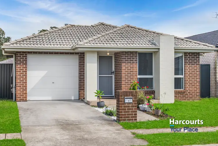 7 Stawell Street, Ropes Crossing NSW 2760