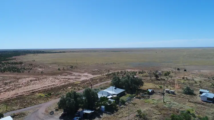"Yandaroo" Bourke-Milparinka Road