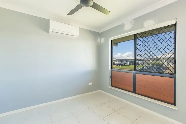 Fifth view of Homely house listing, 7 Epping Way, Mount Low QLD 4818
