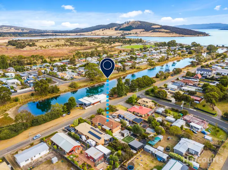 80 North Terrace, Lauderdale TAS 7021