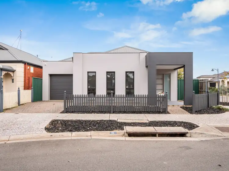 18 Cathedral Circuit, Mawson Lakes SA 5095