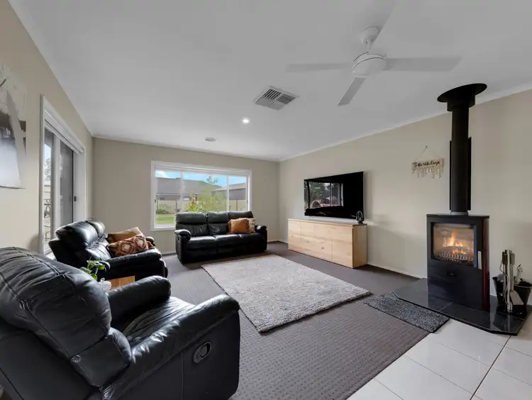 Sixth view of Homely house listing, 1 Alpine View, Wangaratta VIC 3677