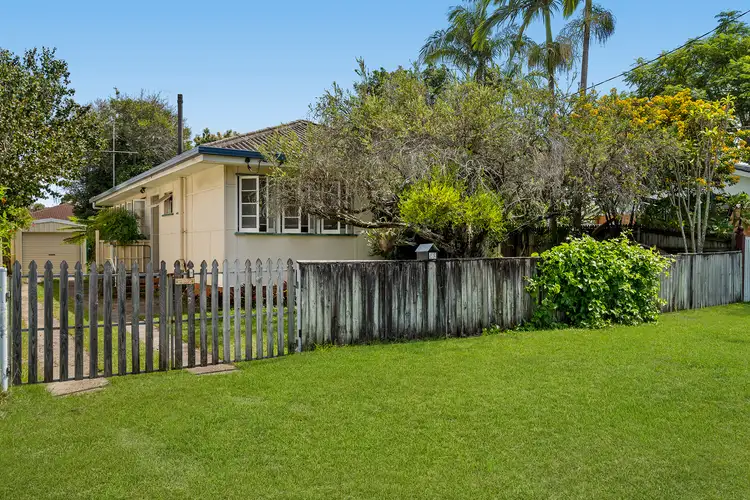 52 Worendo Street, Southport QLD 4215