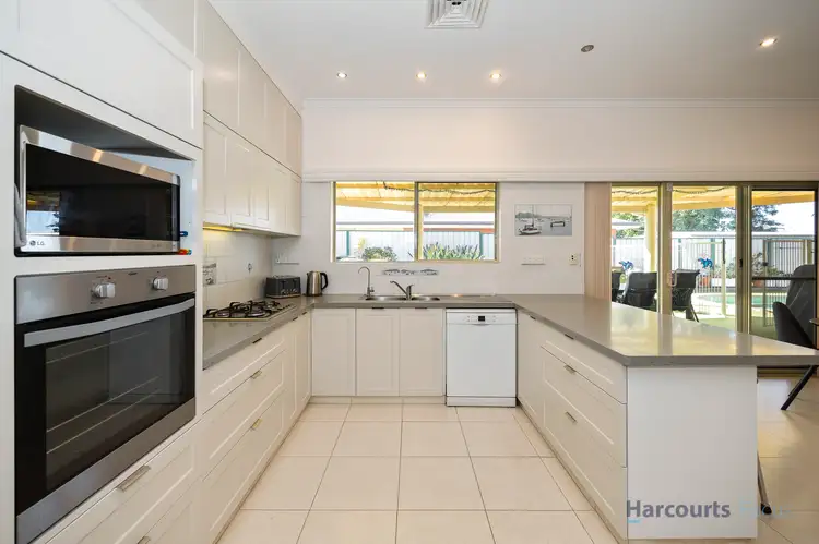 105 Dean Road, Bateman WA 6150