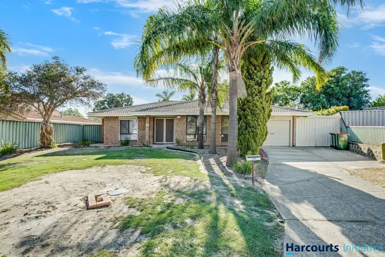 18 Woolerong Walk, Marangaroo WA 6064