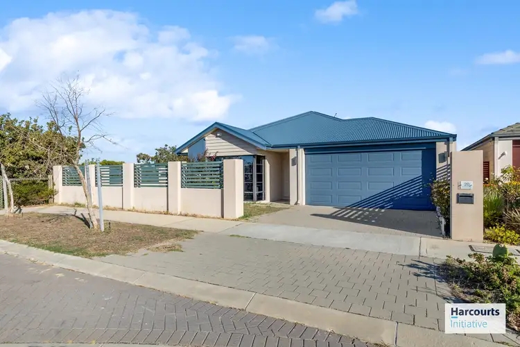 20 Dumbarton Way, Landsdale WA 6065