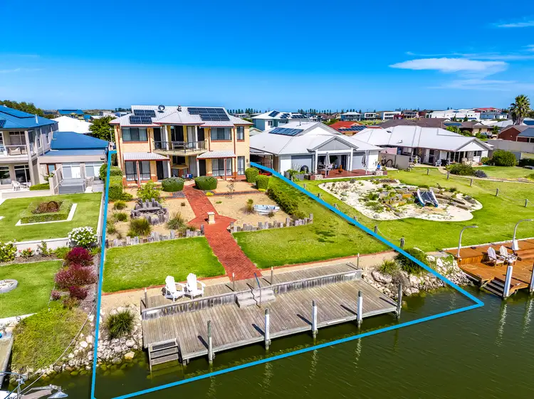 34 Prince Alfred Parade, Hindmarsh Island SA 5214