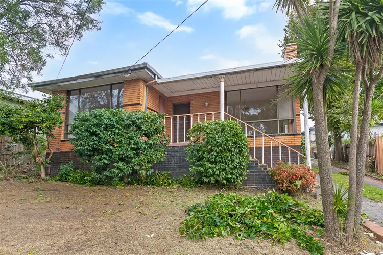 558 Waverley Road