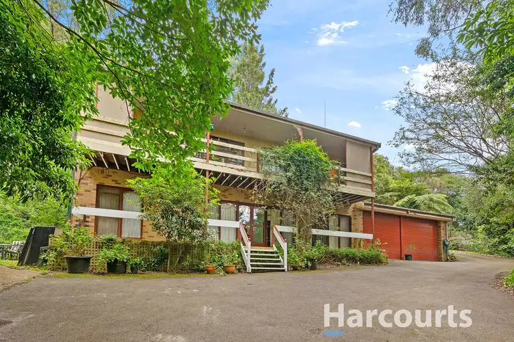 24 Mackenzie Street, Cockatoo VIC 3781