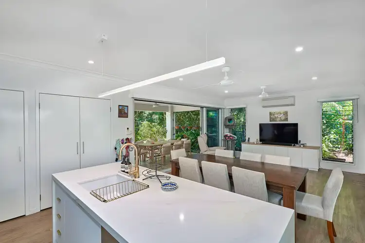 2/24 Southward Street, Mission Beach QLD 4852