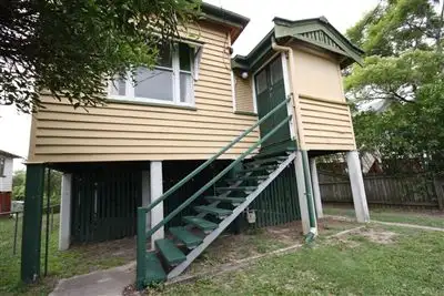 76 Park Road, Wooloowin QLD
