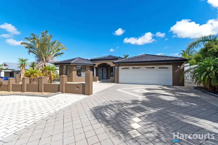 11 Hinckley Parkway, Hocking WA 6065