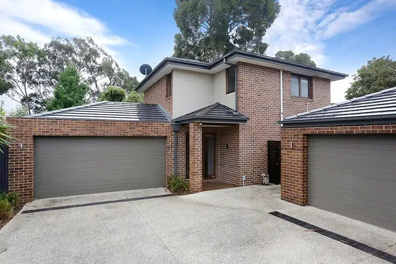 Main view of Homely townhouse listing, 2/23 Lynden Grove, Mount Waverley VIC 3149