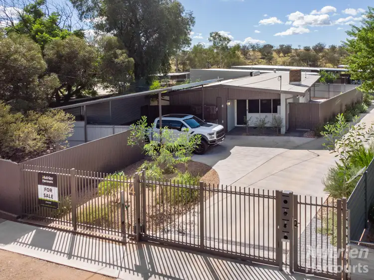 1/4 Norman Jones Street, Araluen NT 870