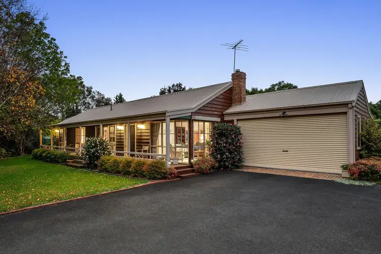 17 Compass Court, Somerville VIC 3912