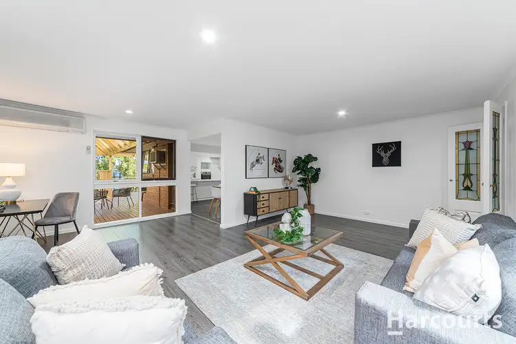 Third view of Homely house listing, 8 Minchinbury Drive, Vermont South VIC 3133
