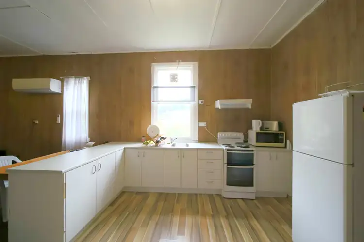 11 Clemons Street, Rosebery TAS 7470