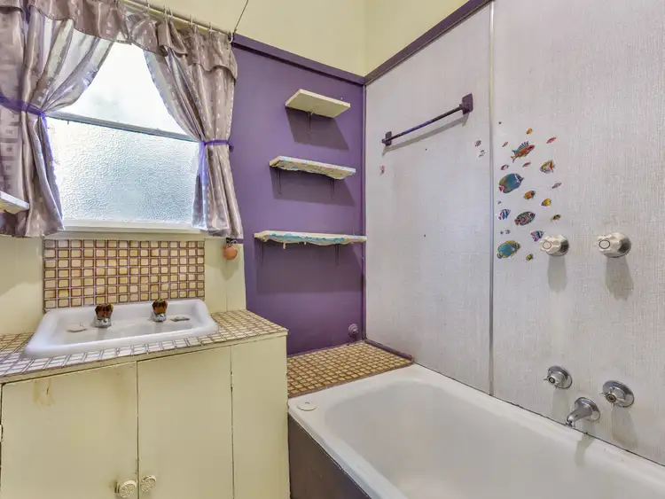 Fifth view of Homely house listing, 5 Silverwood Grove, Wangaratta VIC 3677