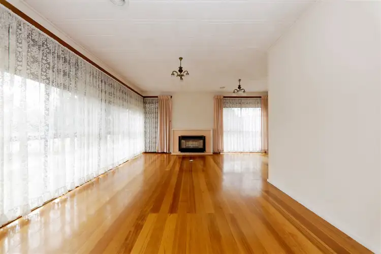 Third view of Homely unit listing, 1/72 Winmalee Drive, Glen Waverley VIC 3150
