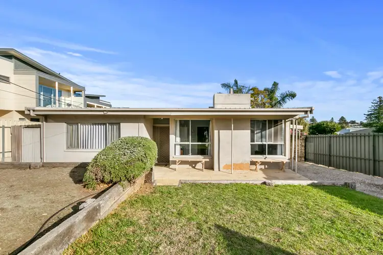 18 Maturin Avenue, Christies Beach SA 5165