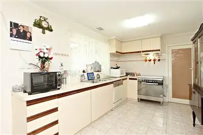 Fifth view of Homely house listing, 146 Edgars Road, Thomastown VIC