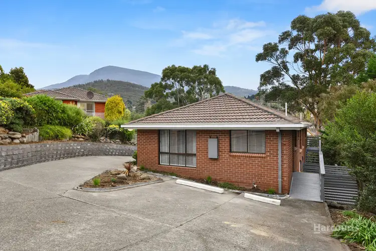 1/31 Sharps Road, Lenah Valley TAS 7008