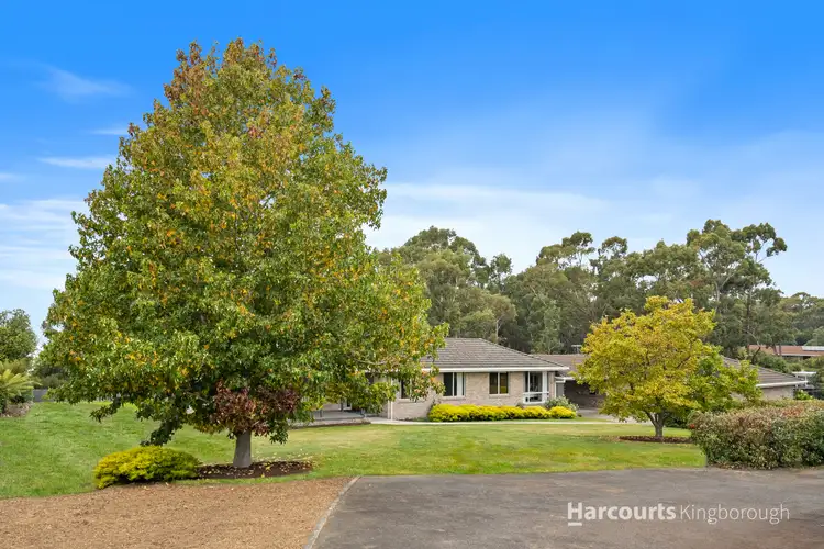 33 Burwood Drive, Blackmans Bay TAS 7052