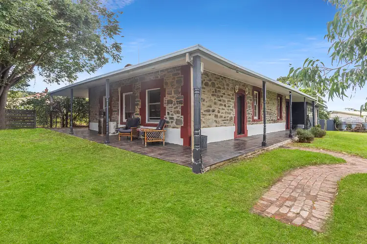 173 Bay Road