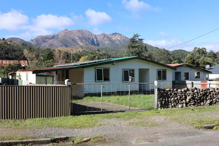10 Clark Street, Queenstown TAS 7467