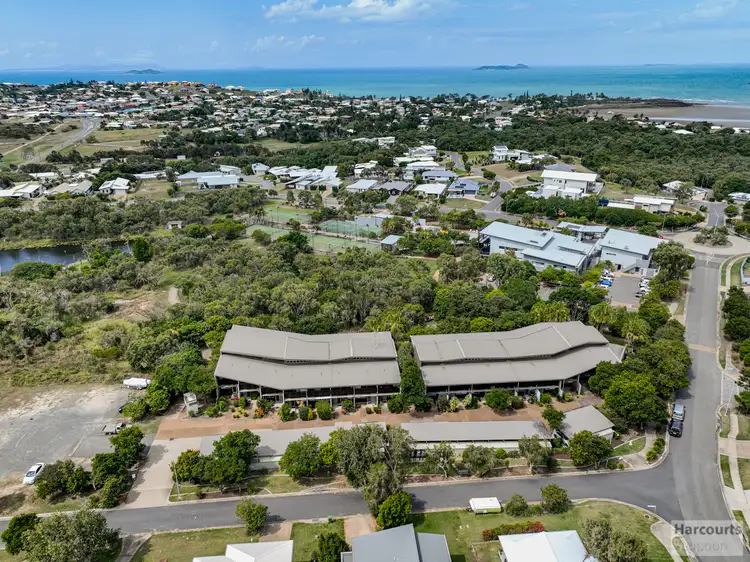 4/6 Lakewood Place, Zilzie QLD 4710