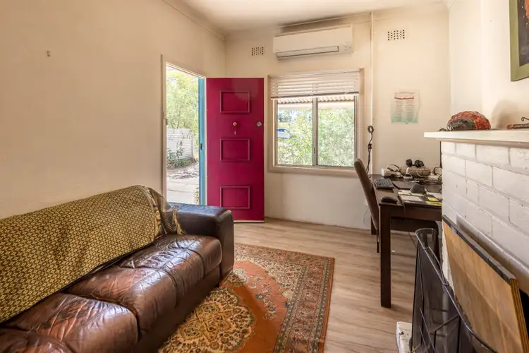 Sixth view of Homely unit listing, 1/4 Winnecke Avenue, East Side NT 870