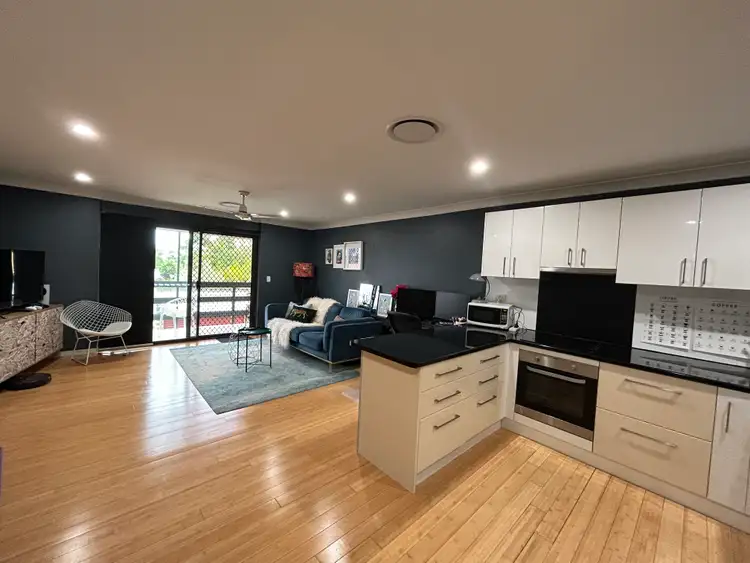 Second view of Homely unit listing, 6/8 Christina Court, Mermaid Waters QLD 4218