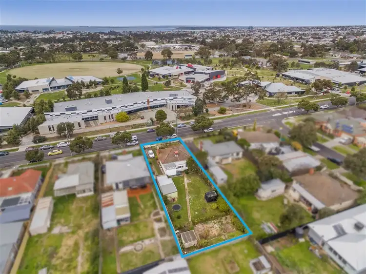 62 Vines Road, Hamlyn Heights VIC 3215