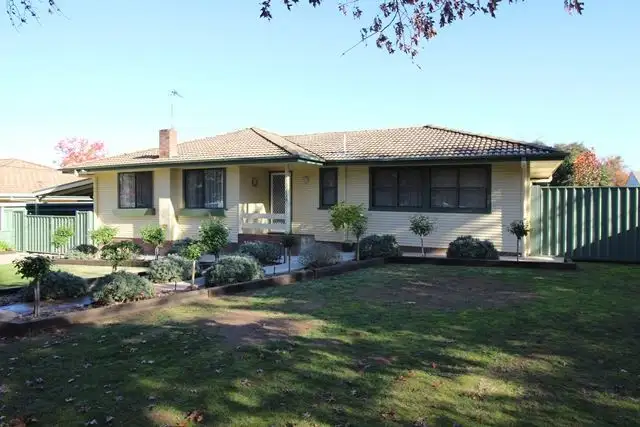 110 Mackay Street, Cootamundra NSW 2590