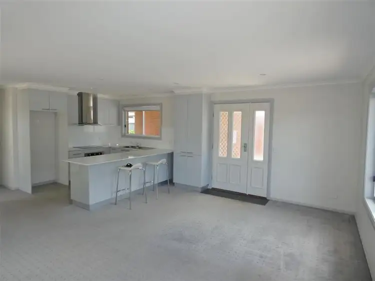 Sixth view of Homely unit listing, 6/122 Craig Avenue, Warracknabeal VIC 3393