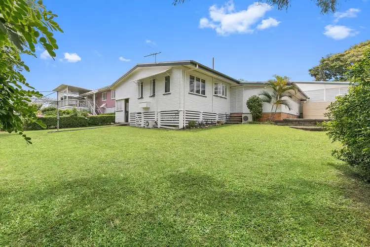 11 Cranham Street, Tarragindi QLD 4121