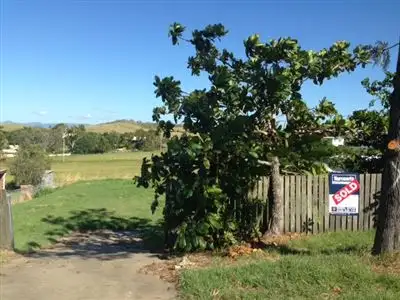 16 Clements Street, Emu Park QLD 4710