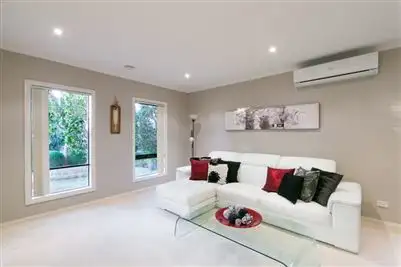 Fifth view of Homely house listing, 17 Mayfair Close, Mulgrave VIC 3170
