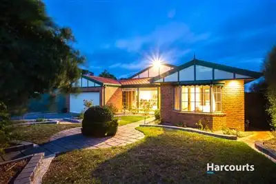 Main view of Homely house listing, 4 Oak Court, Somerville VIC 3912