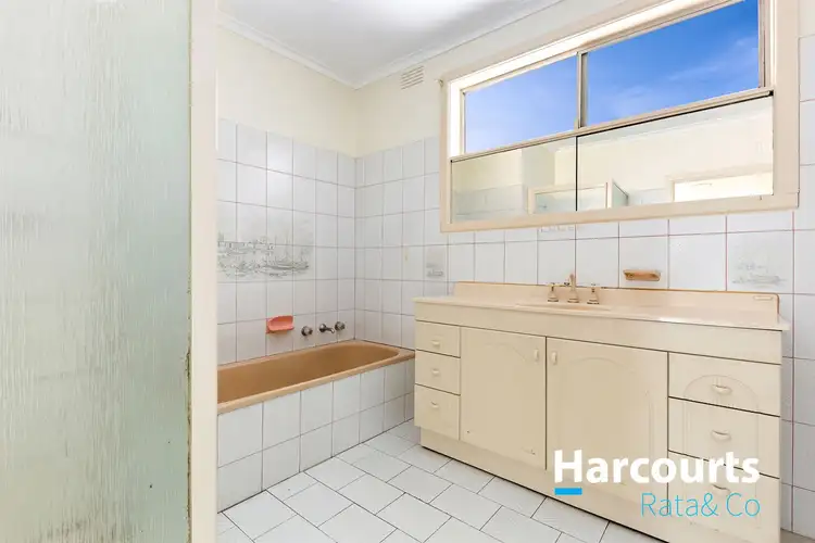 Sixth view of Homely house listing, 30 Kanimbla Drive, Lalor VIC 3075