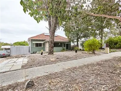 Second view of Homely house listing, 60 Rennie Crescent S, Hilton WA 6163