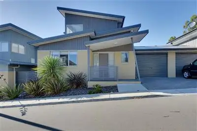 Main view of Homely unit listing, 8/10 Denison Street, Kingston TAS 7050