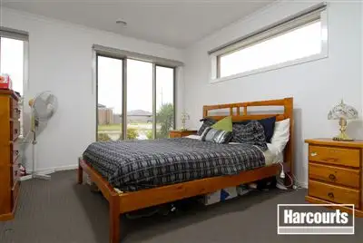 Seventh view of Homely house listing, 8 Elysian Place, Cranbourne West VIC 3977