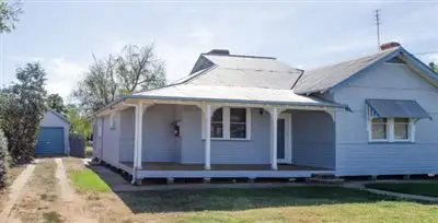 411 Church Street, Hay NSW 2711