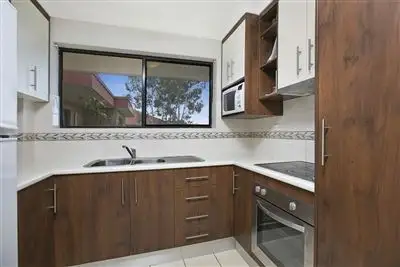 Fourth view of Homely unit listing, 6/23 Earl Street, Greenslopes QLD 4120