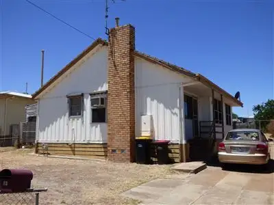 12 Oliver Avenue, Stawell VIC 3380