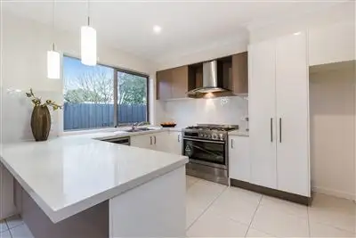 Third view of Homely townhouse listing, 2/21 Beatty Parade, Mornington VIC 3931