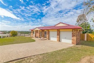 Second view of Homely house listing, 4 Shea Court, Mount Warren Park QLD 4207