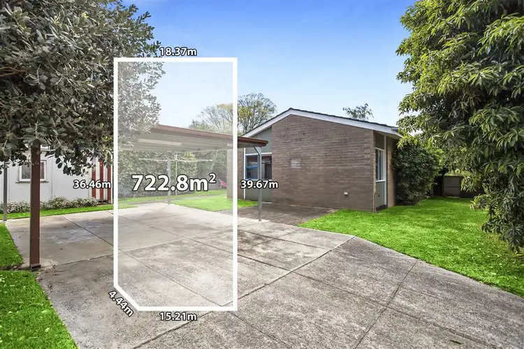 Second view of Homely house listing, 6 Munro Avenue, Mount Waverley VIC 3149